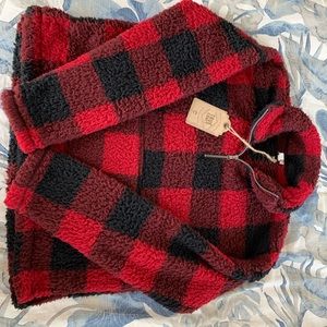 True Craft Red Checkered Sherpa Pullover, in XL